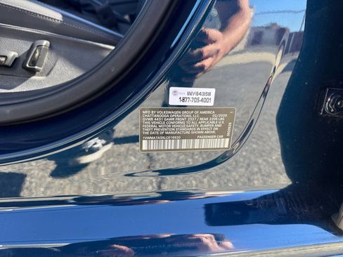 Used 2020 Volkswagen Passat 2.0T R-Line image 21