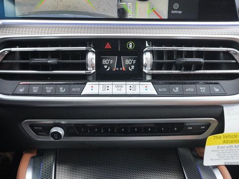 Used 2023 BMW X6 xDrive40i w/ M Sport Package image 61