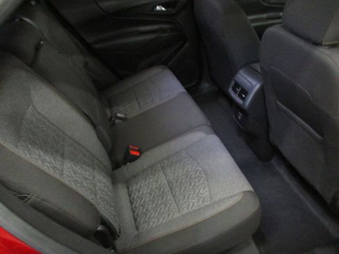 Used 2023 Chevrolet Equinox LT image 11