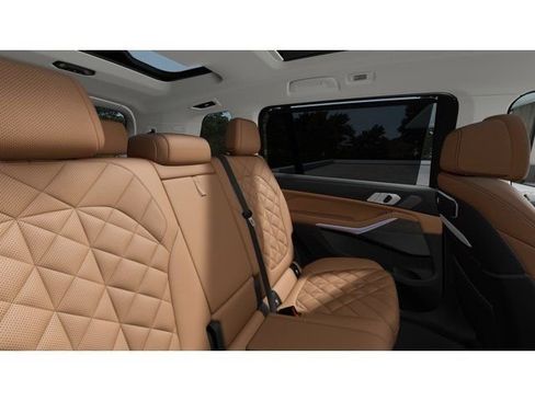 New 2027 BMW X7 xDrive40i w/ Premium Package AWD/4WD image 12