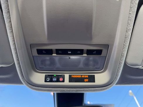 Used 2018 Chevrolet Cruze LT w/ Sun And Sound Package FWD image 33