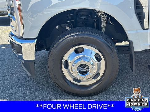 Used 2025 Ford F350 Lariat w/ Lariat Ultimate Package image 11