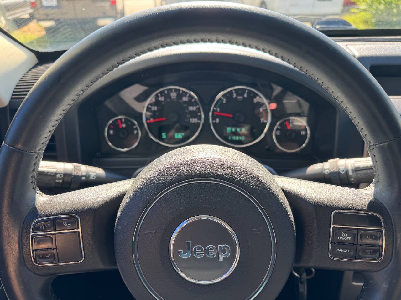 Used 2012 Jeep Liberty Sport AWD/4WD image 24