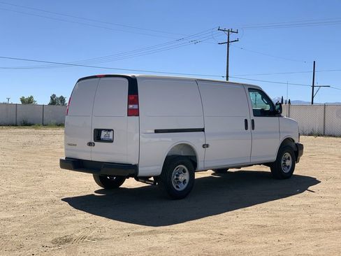 New 2026 Chevrolet Express 2500 w/ Driver Convenience Package image 4
