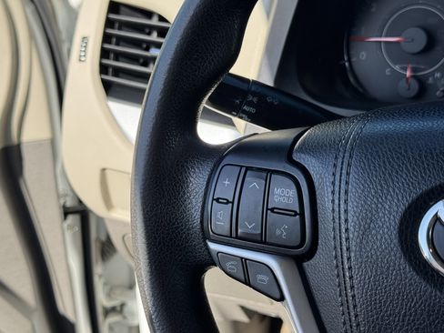 Used 2017 Toyota Sienna LE FWD image 20