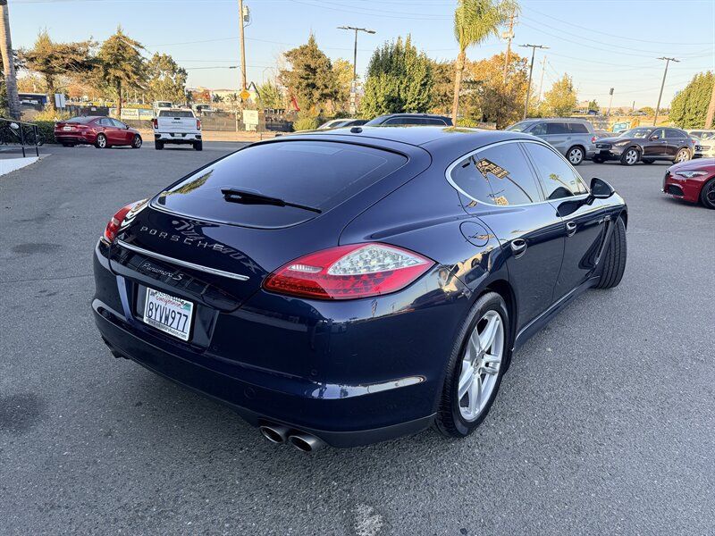 Used 2013 Porsche Panamera S RWD image 7