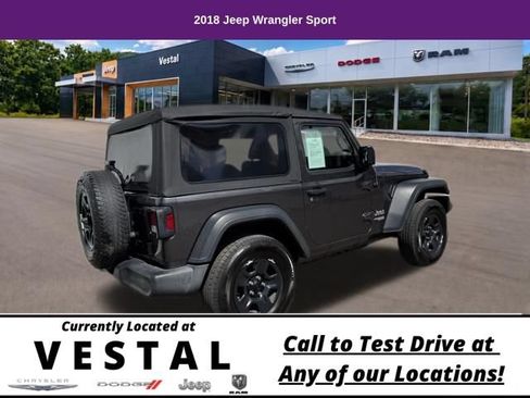 Used 2018 Jeep Wrangler Sport AWD/4WD image 7
