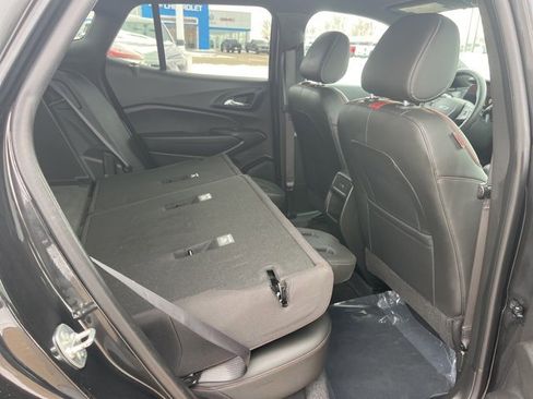 Used 2025 Chevrolet Trax RS w/ Driver Confidence Package image 40