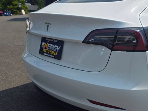 Used 2023 Tesla Model 3 Standard Range RWD image 12