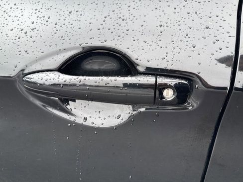 Used 2021 Nissan Rogue Sport S AWD/4WD image 13