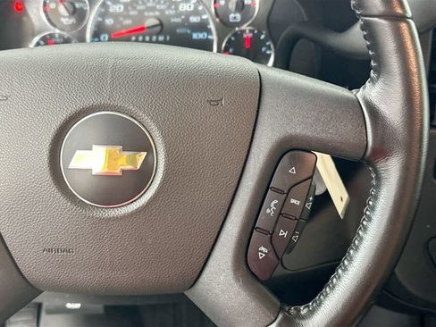 Used 2022 Chevrolet Express 2500 w/ Driver Convenience Package RWD image 21