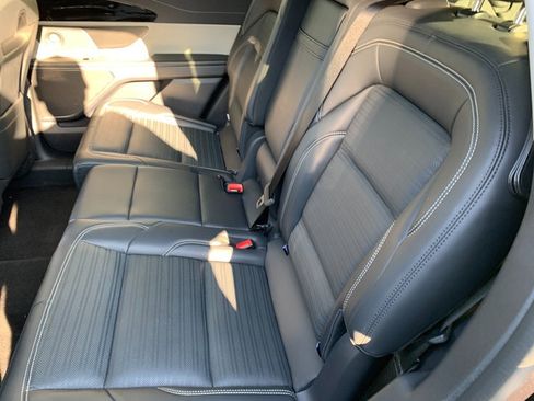 Used 2024 Lincoln Nautilus Reserve w/ Equipment Group 202A AWD/4WD image 19