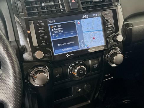 Certified 2024 Toyota 4Runner TRD Off-Road Premium image 15