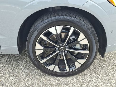 Used 2026 Volvo XC60 B5 Ultra w/ Climate Package AWD/4WD image 8