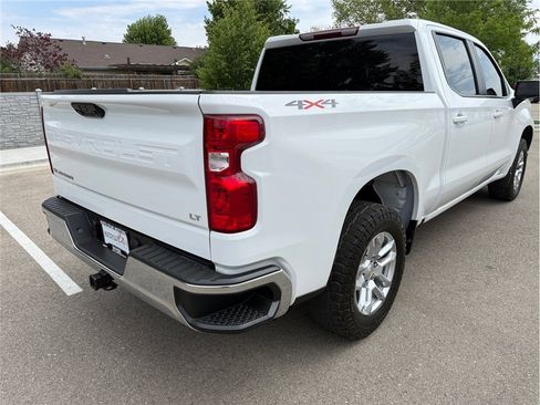 Used 2023 Chevrolet Silverado 1500 LT AWD/4WD image 45