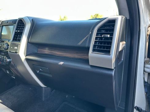 Used 2017 Ford F150 Lariat image 47