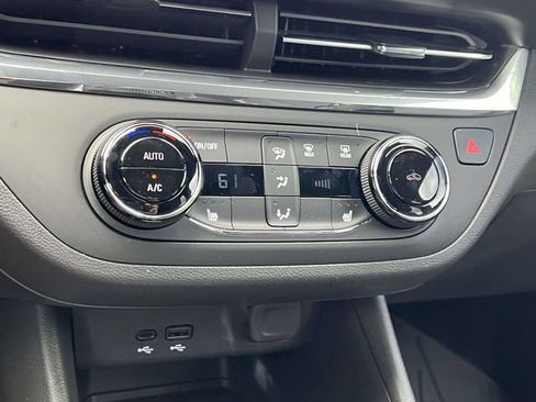 Used 2026 Buick Envista Preferred w/ Convenience I Package FWD image 24
