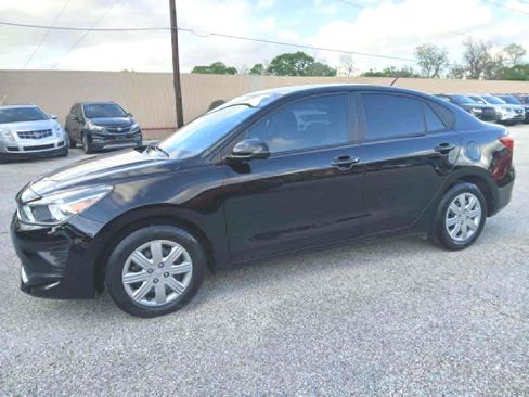 Used 2021 Kia Rio S image 3