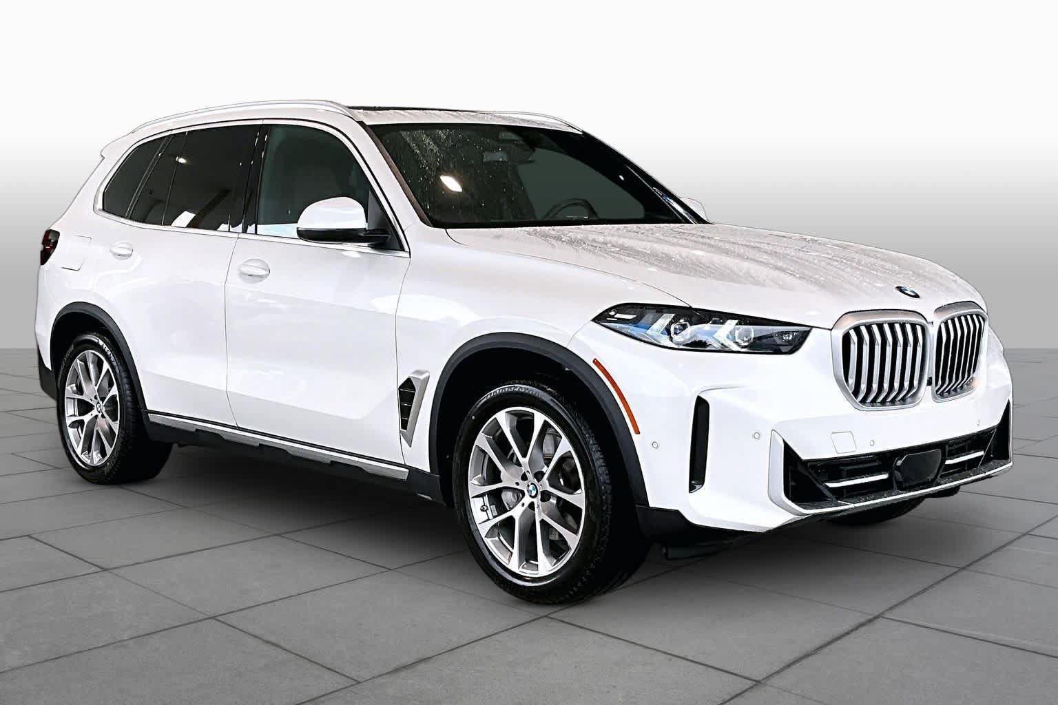 Used 2026 BMW X5 sDrive40i RWD image 2