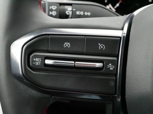 Used 2024 GMC Canyon AT4X AWD/4WD image 26