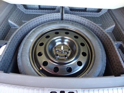 Used 2019 Lincoln Nautilus Reserve image 42