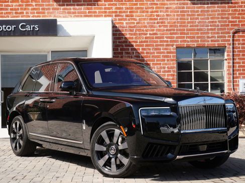 New 2025 Rolls-Royce Cullinan image 20