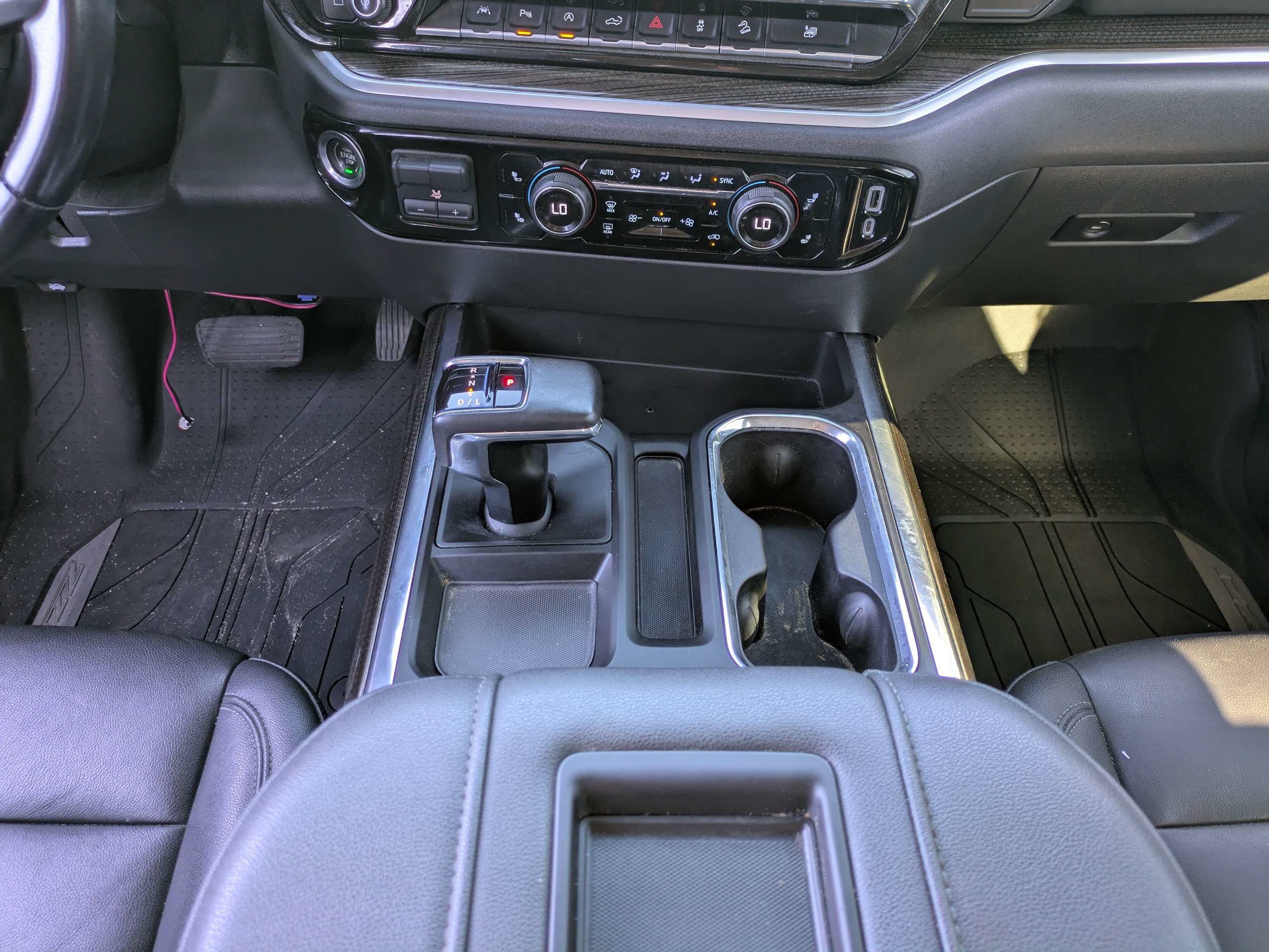 Used 2022 Chevrolet Silverado 1500 LT Trail Boss w/ LT Trail Boss Premium Package AWD/4WD image 19