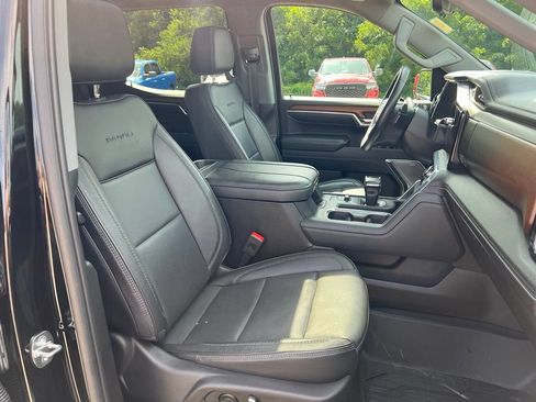 Used 2023 GMC Sierra 1500 Denali AWD/4WD image 10