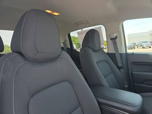Used 2020 Chevrolet Colorado LT RWD image 10