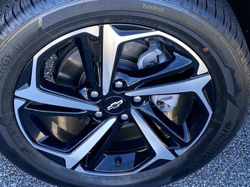 Used 2023 Chevrolet TrailBlazer RS image 27