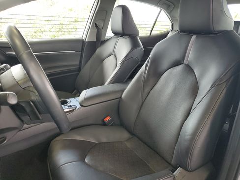 Used 2023 Toyota Camry XSE FWD image 19