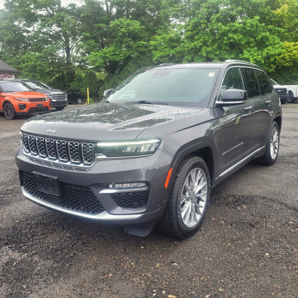 Used 2022 Jeep Grand Cherokee Summit w/ Adv Protech Group IV AWD/4WD image 4