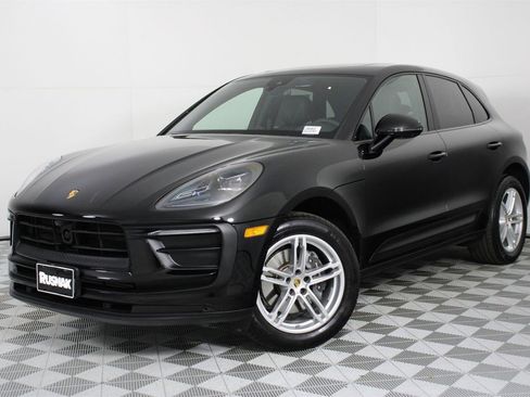Used 2025 Porsche Macan image 35