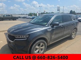 Used 2021 Kia Sorento LX AWD/4WD video 1