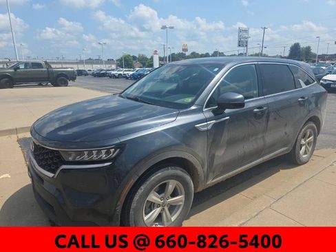 Used 2021 Kia Sorento LX AWD/4WD image 1
