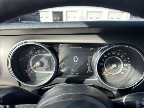 Used 2018 Jeep Wrangler Sport image 21