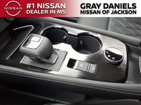 New 2026 Nissan Rogue Platinum image 20