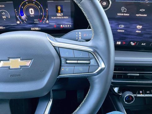 Certified 2025 Chevrolet Traverse LT image 24