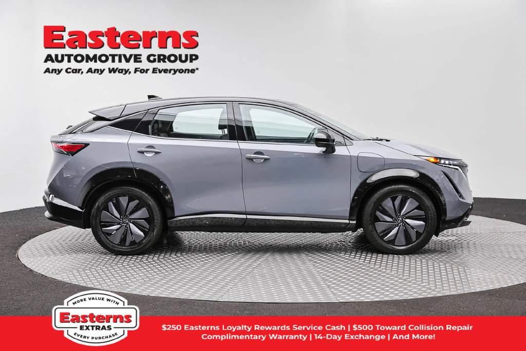 Used 2023 Nissan Ariya AWD image 5