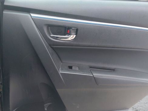 Used 2015 Toyota Corolla S Premium FWD image 16