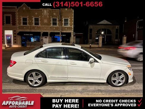 Used 2011 Mercedes-Benz C 300 4MATIC Sedan image 6