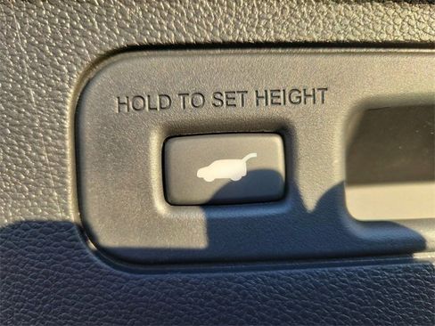 New 2026 Honda Odyssey Touring image 9