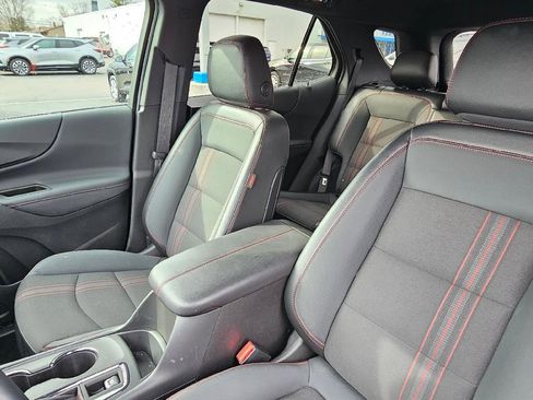 Used 2023 Chevrolet Equinox RS image 10
