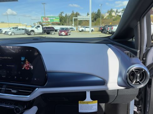 New 2026 Chevrolet Equinox EV LT image 22