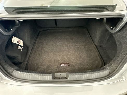 Used 2022 Volkswagen Jetta SE FWD image 30