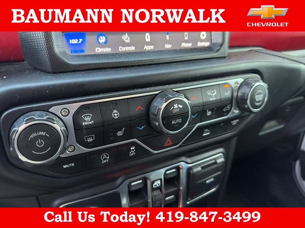 Used 2022 Jeep Gladiator Rubicon w/ Cold Weather Group AWD/4WD image 21