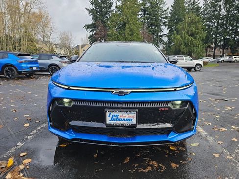 New 2026 Chevrolet Equinox EV RS image 2