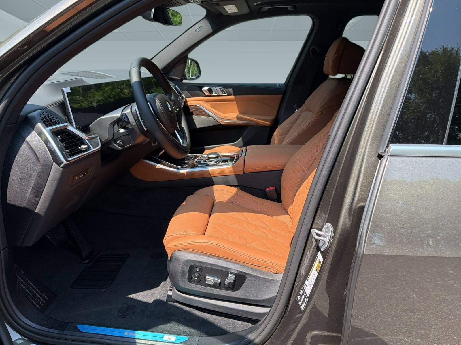 Used 2026 BMW X5 xDrive40i AWD/4WD image 5