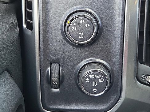 Used 2016 Chevrolet Silverado 1500 LT w/ LT Convenience Package image 21