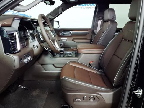 New 2026 GMC Sierra 1500 Denali w/ Denali Reserve Package image 16